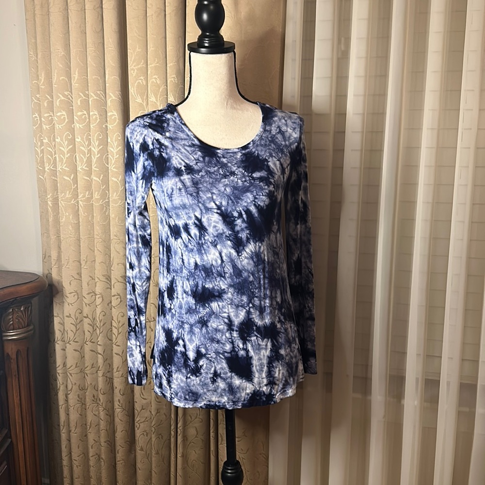 Justice Size 14 Blue Tie Dye Long Sleeved
